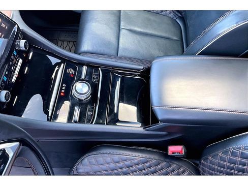 Used 2022 Jeep Grand Cherokee Summit w/ Advanced Protech Group IV AWD/4WD image 18