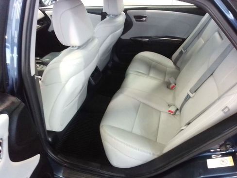 Used 2017 Toyota Avalon XLE Premium w/ All Weather Liner Package FWD image 17