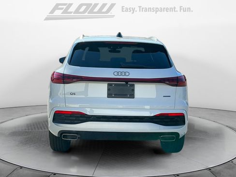 Certified 2025 Audi Q5 Premium w/ Convenience Package image 8