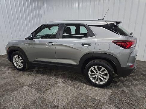 Used 2023 Chevrolet TrailBlazer LS FWD image 4