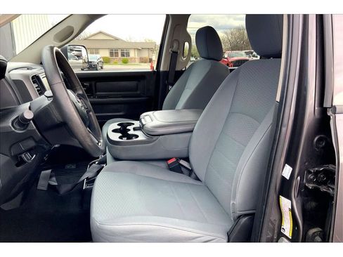 Used 2018 RAM 1500 Express w/ Express Value Package image 24