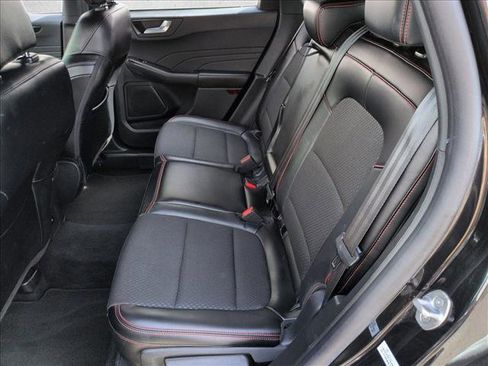 Used 2025 Ford Escape ST-Line image 18