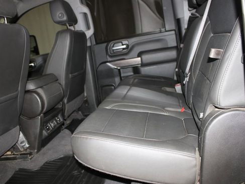 Used 2020 Chevrolet Silverado 2500 LTZ w/ Z71 Off-Road Package AWD/4WD image 32