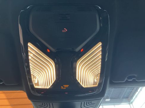 Used 2019 BMW M5 w/ Executive Package image 25