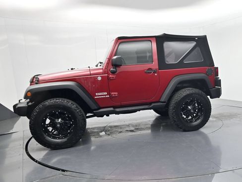 Used 2013 Jeep Wrangler Sport AWD/4WD image 4