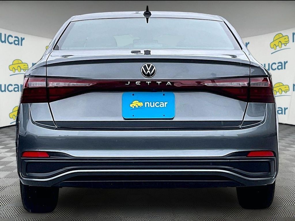 Used 2026 Volkswagen Jetta Sport FWD image 5