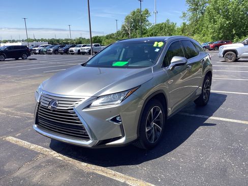 Used 2019 Lexus RX 450h AWD w/ Luxury Package image 7