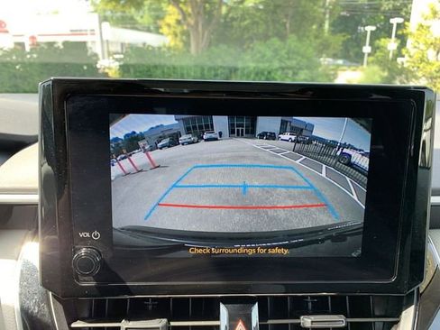 Used 2026 Toyota Corolla LE FWD image 22