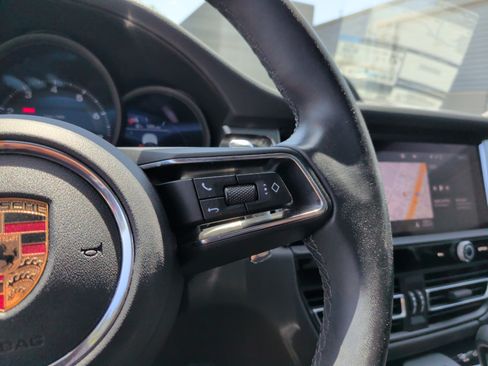 Used 2024 Porsche Macan AWD/4WD image 19