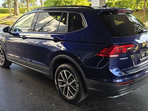 Used 2021 Volkswagen Tiguan S image 5
