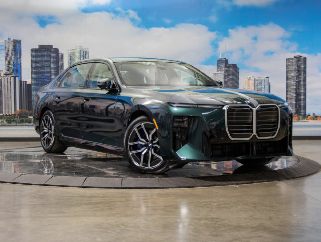 Used 2027 BMW i7 xDrive50 w/ M Sport Package AWD/4WD image 1
