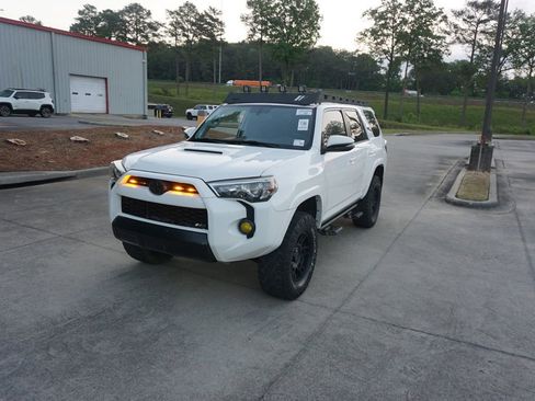Used 2019 Toyota 4Runner TRD Off-Road Premium image 23