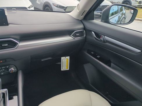 New 2025 MAZDA CX-5 AWD 2.5 S w/ Preferred Package image 17