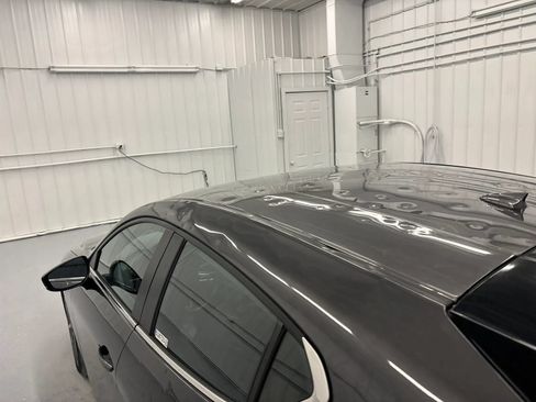 Used 2019 MAZDA MAZDA3 Hatchback w/ Preferred Package FWD image 31
