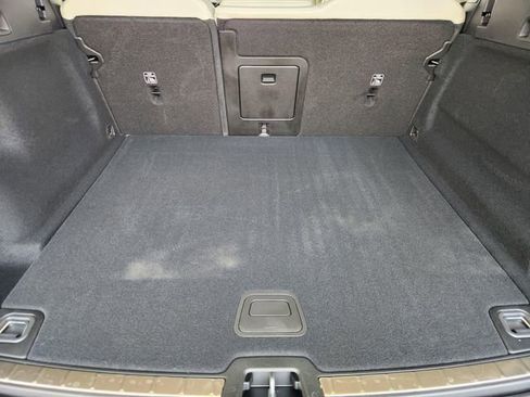 Used 2025 Volvo XC60 B5 Plus w/ Protection Package Premier image 34