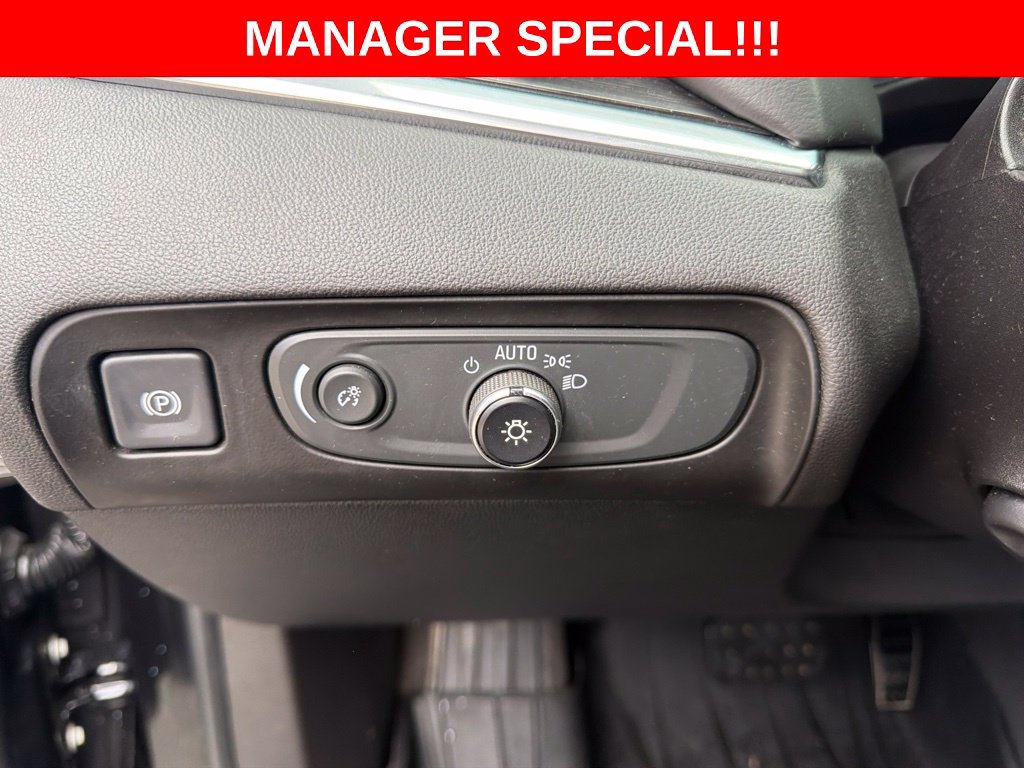 Used 2019 Buick Enclave Avenir w/ Avenir Technology Package AWD/4WD image 24