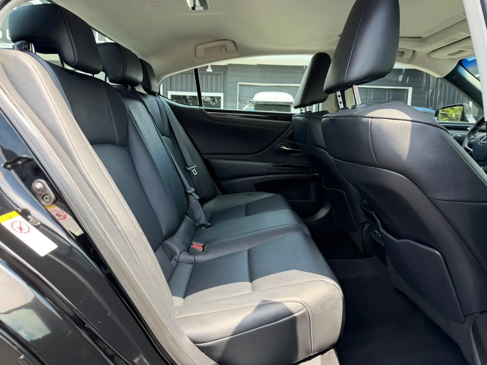 Used 2019 Lexus ES 350 w/ Premium Package FWD image 16