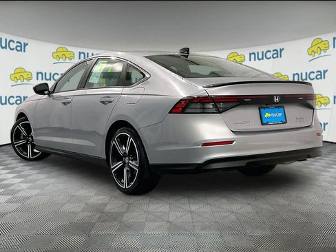 Used 2023 Honda Accord Sport image 4