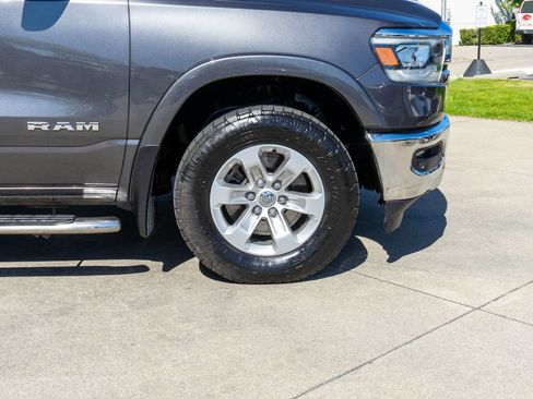 Used 2019 RAM 1500 Laramie AWD/4WD image 37