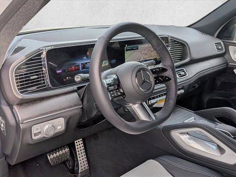 New 2026 Mercedes-Benz GLE 580 4MATIC image 3