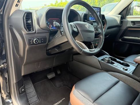 Used 2024 Ford Bronco Sport Outer Banks w/ Tech Package AWD/4WD image 13