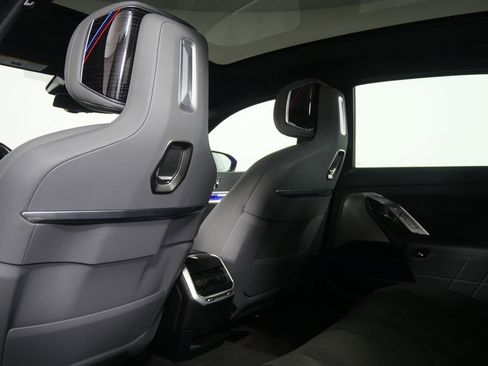 Certified 2024 BMW 740i xDrive image 17