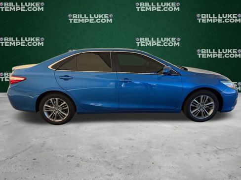Used 2017 Toyota Camry SE image 5