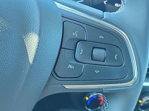 Used 2025 Buick Encore GX Preferred AWD/4WD image 25
