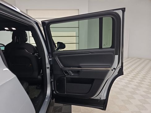 Used 2024 Rivian R1S Adventure AWD/4WD image 19