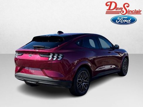 Used 2025 Ford Mustang Mach-E Premium image 7