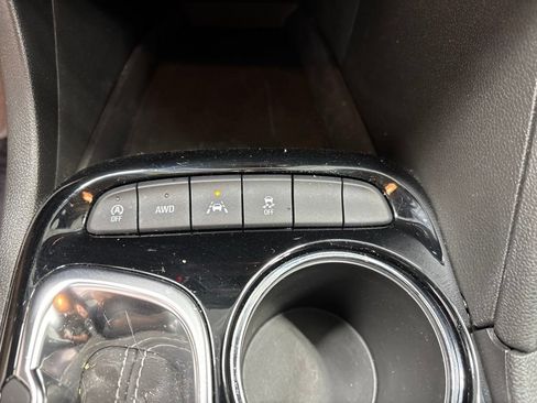 Used 2024 Buick Encore GX Preferred AWD/4WD image 21