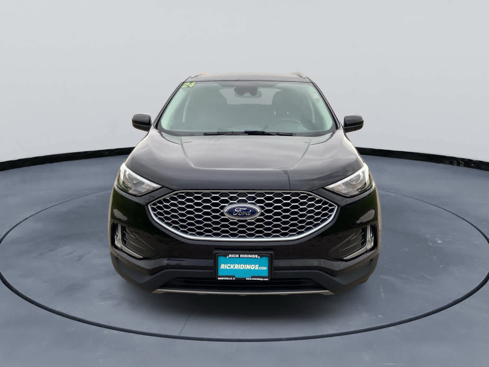 Used 2024 Ford Edge SEL w/ Convenience Package AWD/4WD image 2