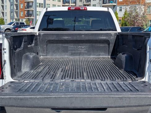 Used 2018 Chevrolet Silverado 1500 LT AWD/4WD image 7