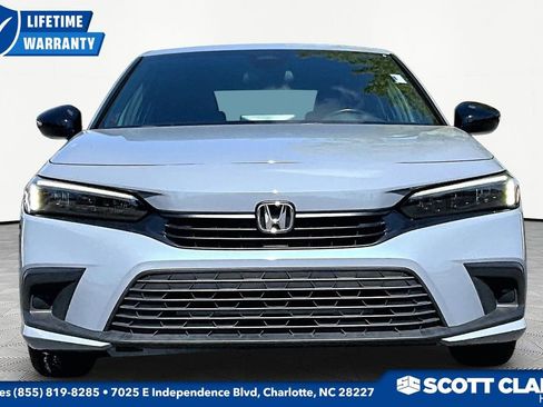 Used 2024 Honda Civic Sport image 2