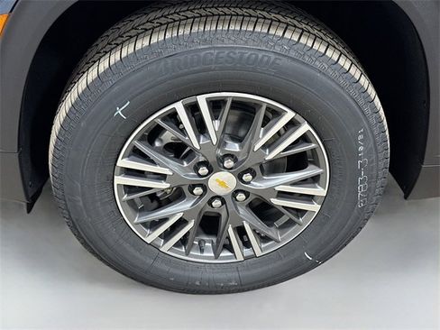 New 2026 Chevrolet Traverse LT w/ LPO, Floor Liner Package image 43