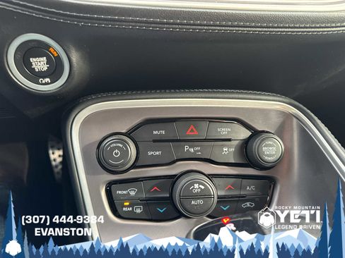 Used 2021 Dodge Challenger SXT w/ Plus Package image 19