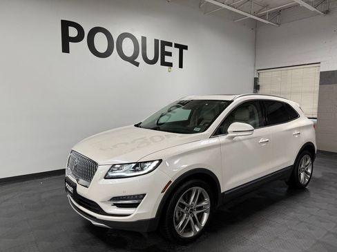 Used 2019 Lincoln MKC Reserve AWD/4WD image 2