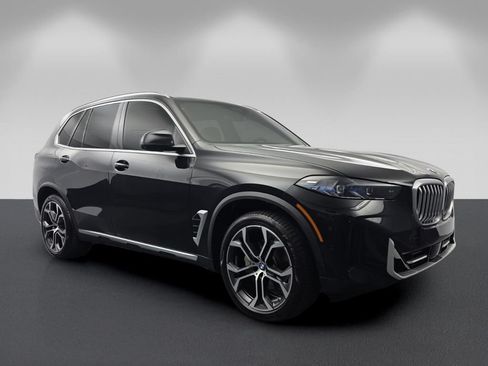 Used 2025 BMW X5 sDrive40i RWD image 1