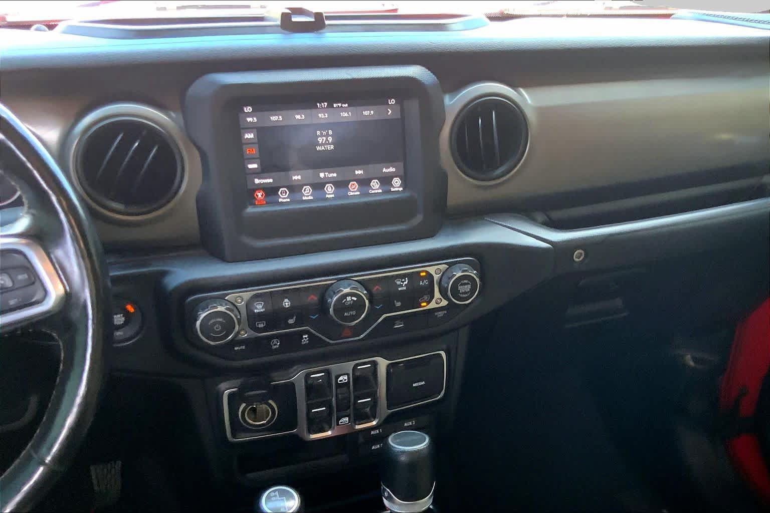 Used 2020 Jeep Gladiator Sport w/ Quick Order Package 24S AWD/4WD image 7