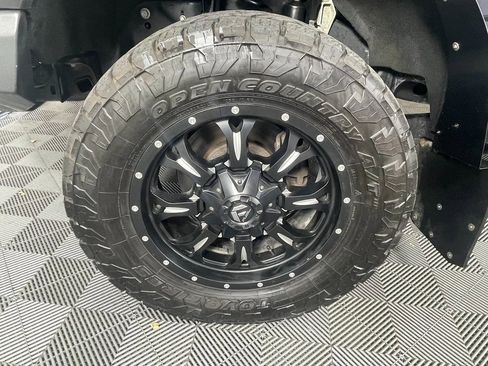 Used 2022 Ford F250 Platinum image 11