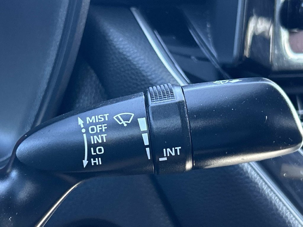 Used 2024 Toyota Corolla SE FWD image 30