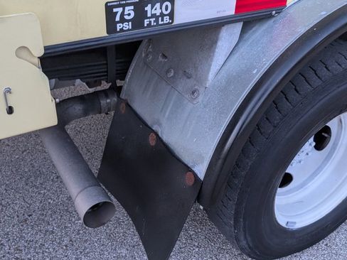 Used 2022 Ford E-450 and Econoline 450 Super Duty image 24