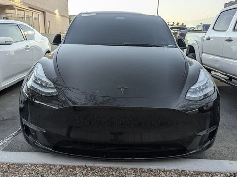Used 2021 Tesla Model Y Performance AWD/4WD image 2