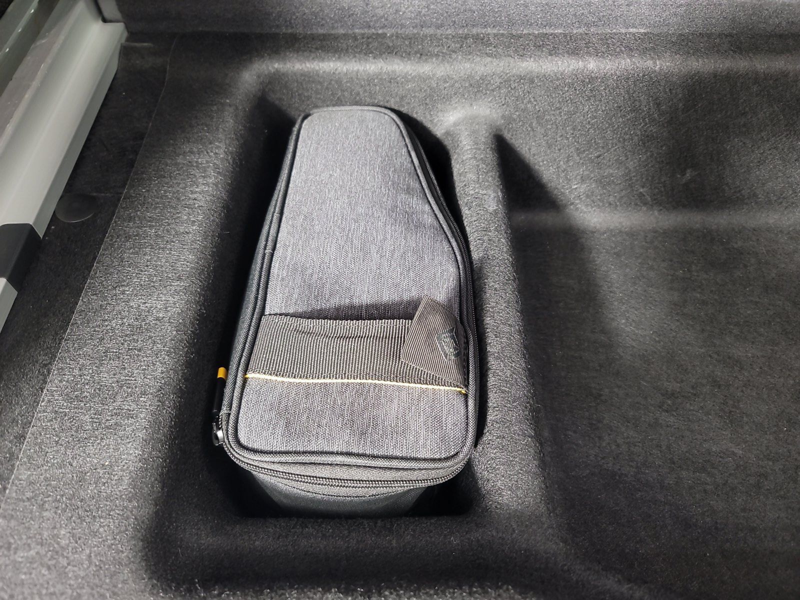 Used 2023 Rivian R1S Adventure Quad AWD/4WD image 34