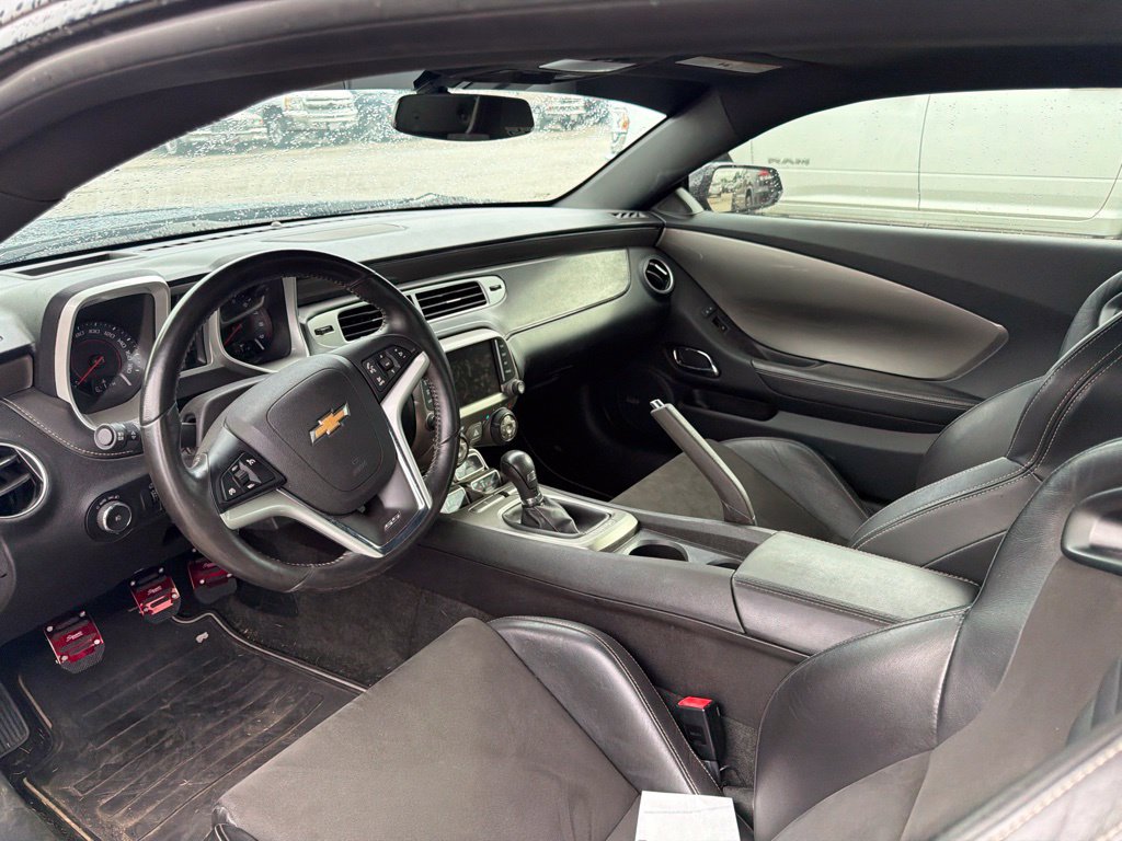 Used 2014 Chevrolet Camaro SS w/ RS Package RWD image 8