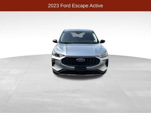 Used 2023 Ford Escape Active FWD image 2