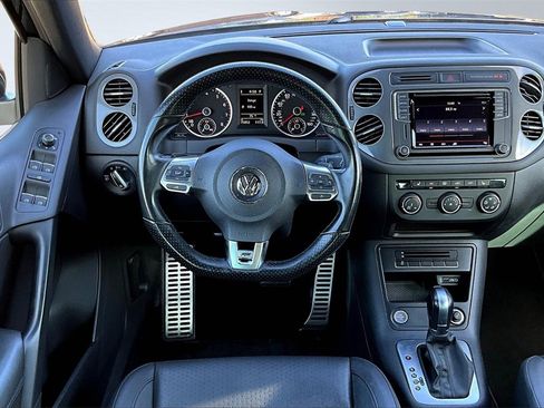 Used 2016 Volkswagen Tiguan R-Line image 5
