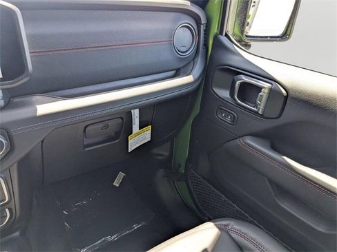 New 2025 Jeep Gladiator Rubicon w/ Safety Group image 17