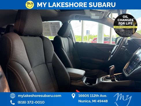 Certified 2025 Subaru Outback Premium AWD/4WD image 32