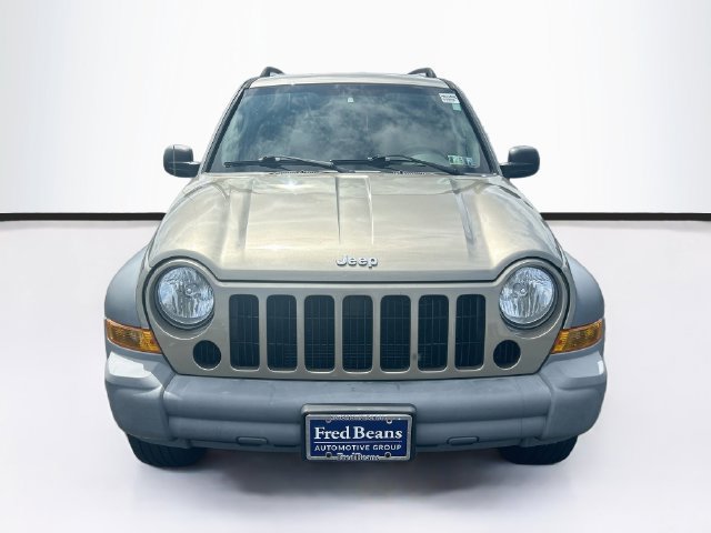 Used 2006 Jeep Liberty Sport AWD/4WD image 2